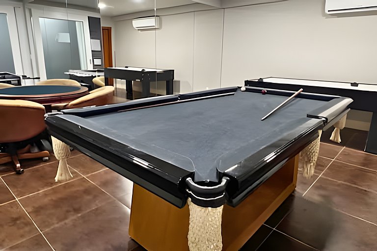 Apartamento com Piscina e Jacuzzi em Gramado