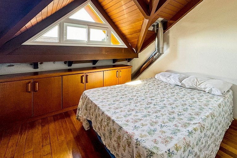 Casa Completa Triplex no Centro de Gramado