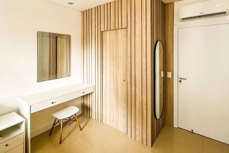 Apartamento Luxuoso 1 Quadra do Mar em Itapema