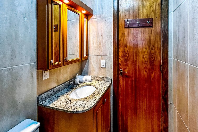 Apto no Centro com Sauna Hidro, Piscina aquecida