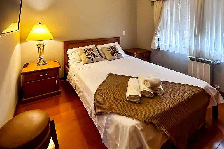 Apto no Centro de Gramado | Sauna, Hidro e Piscina