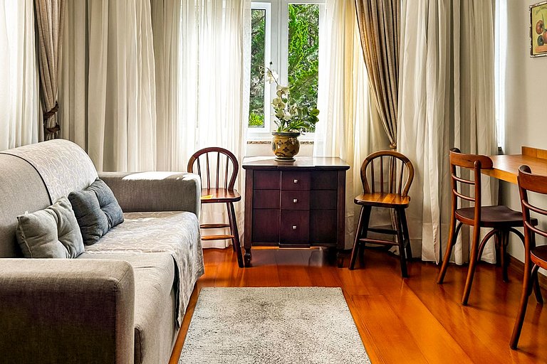 Apto no Centro de Gramado | Sauna, Hidro e Piscina