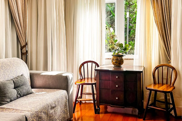 Apto no Centro de Gramado | Sauna, Hidro e Piscina