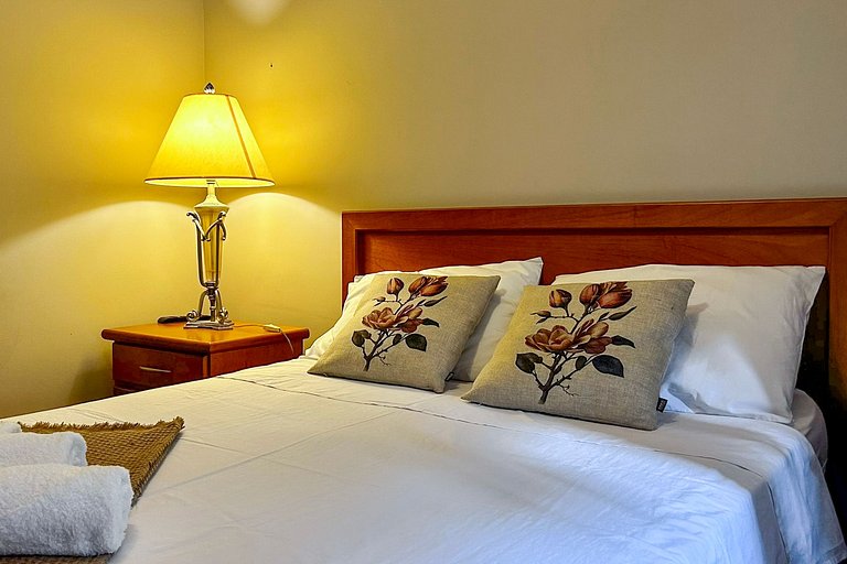 Apto no Centro de Gramado | Sauna, Hidro e Piscina