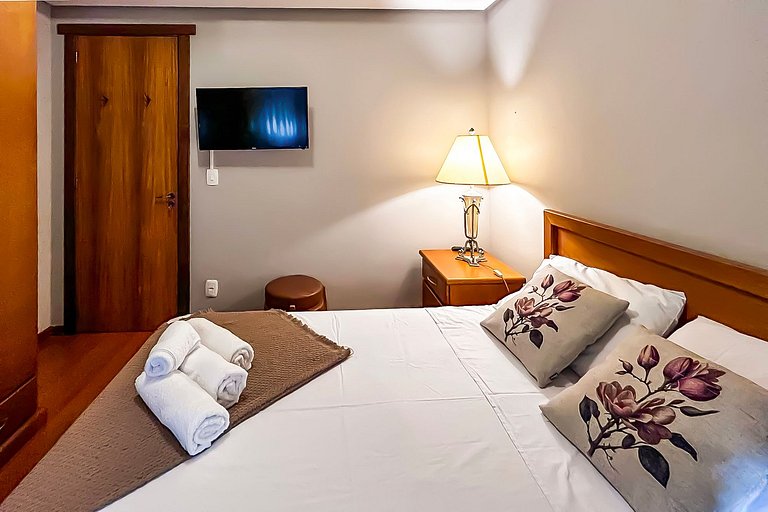 Apto no Centro de Gramado | Sauna, Hidro e Piscina