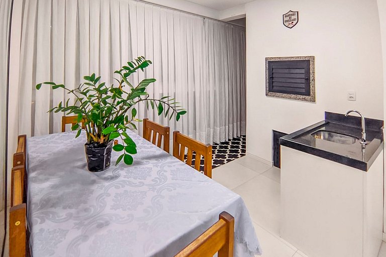 Apartamento 650 m da Praia em Itapema