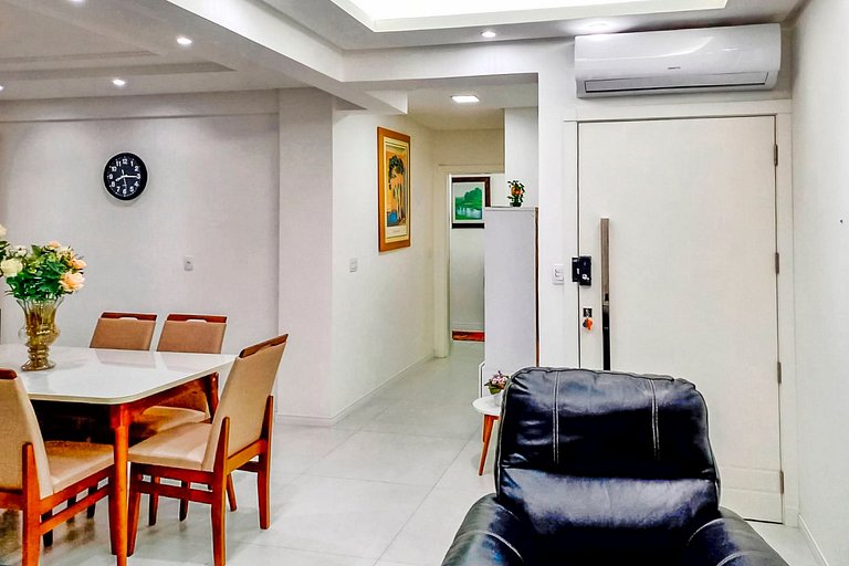 Apartamento 650 m da Praia em Itapema