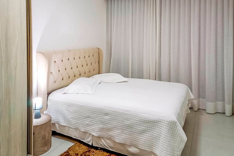 Apartamento 650 m da Praia em Itapema