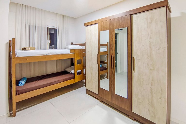 Apartamento 650 m da Praia em Itapema