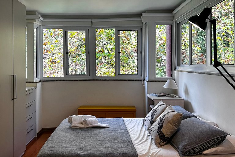 Studio no Centro de Gramado com Piscina Aquecida