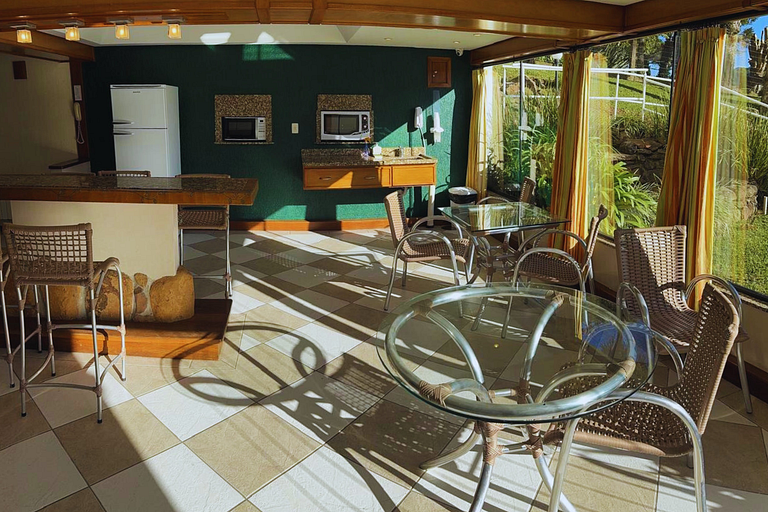 Studio no Centro de Gramado com Piscina Aquecida