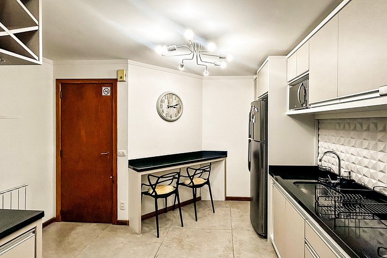 Apt Próximo à Rua Torta| Faça Tudo a Pé