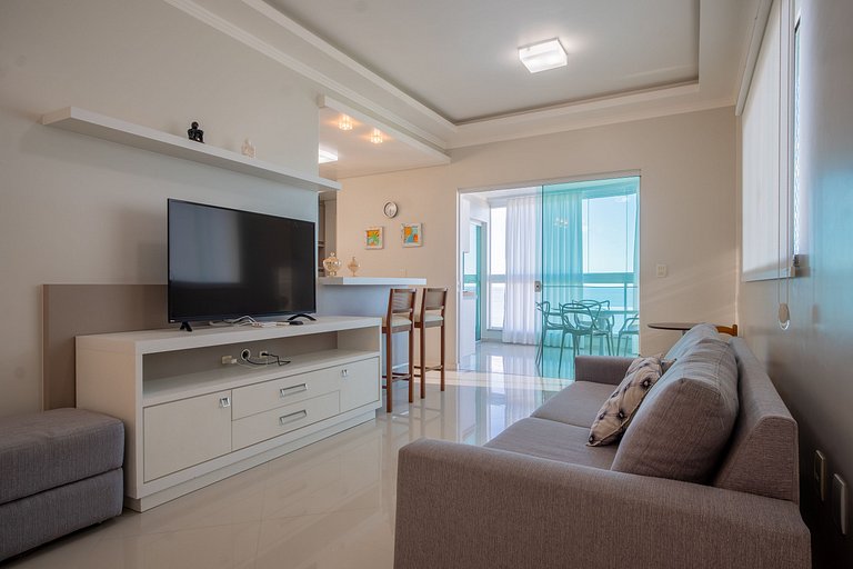 Apartamento com Vista para o Mar em Itapema