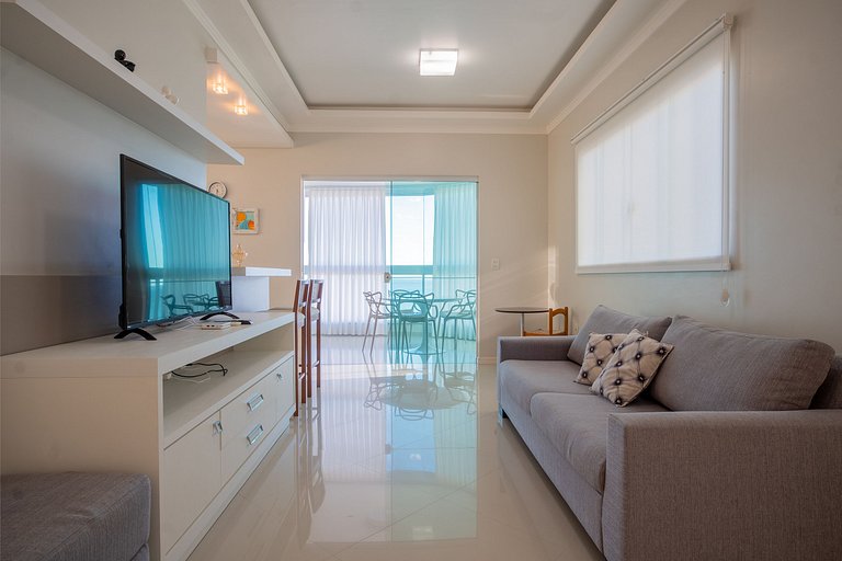 Apartamento com Vista para o Mar em Itapema