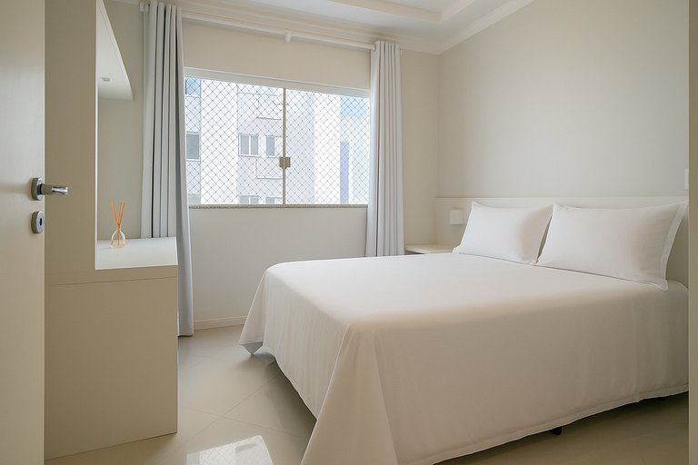 Apartamento com Vista para o Mar em Itapema
