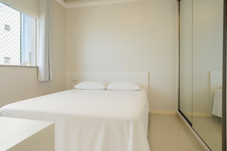 Apartamento com Vista para o Mar em Itapema