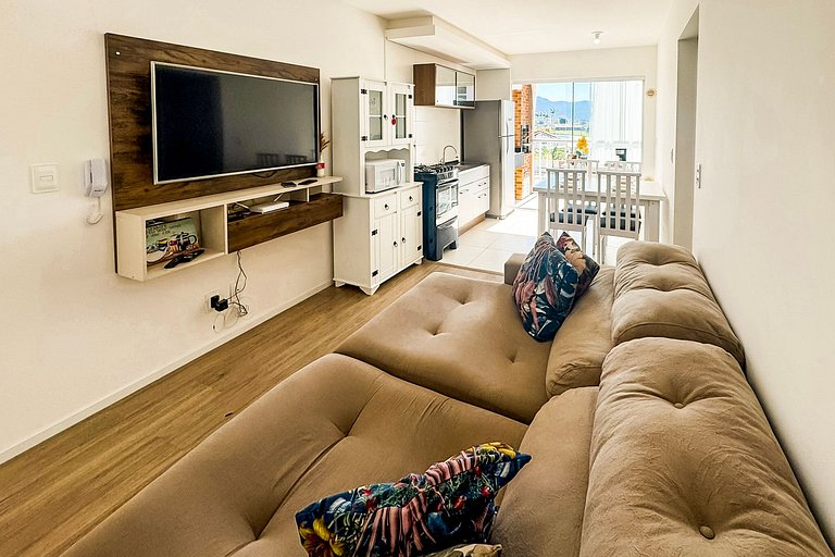 Apartamento com Piscina em Porto Belo