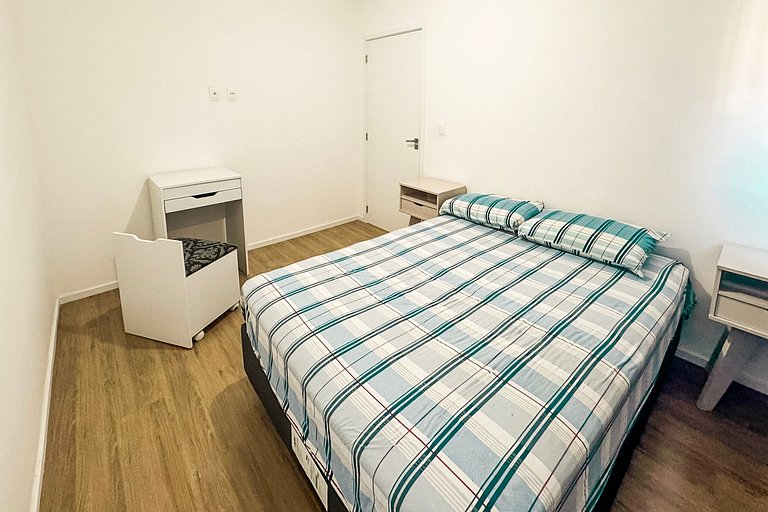 Apartamento com Piscina em Porto Belo