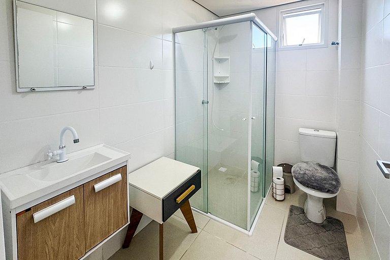 Apartamento com Piscina em Porto Belo