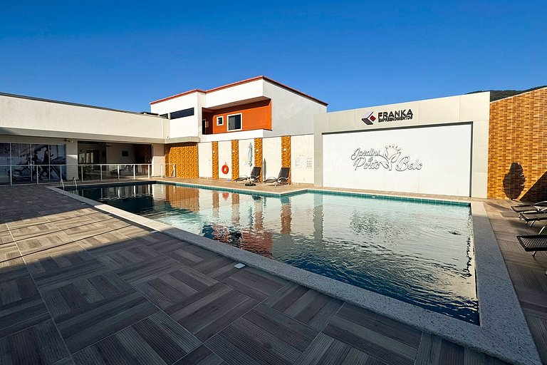 Apartamento com Piscina e Jacuzzi em Porto Belo