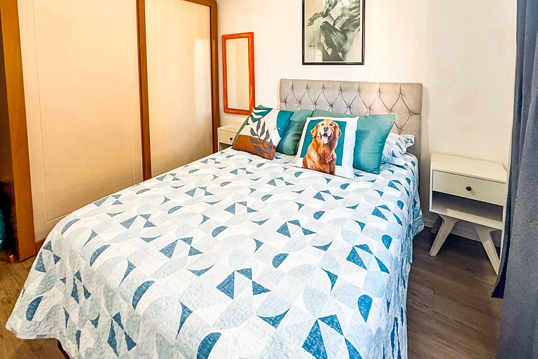 Apartamento com Piscina em Porto Belo