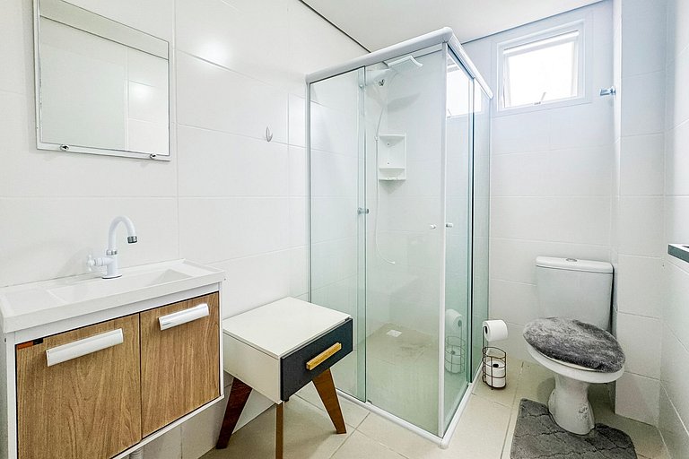 Apartamento com Piscina em Porto Belo