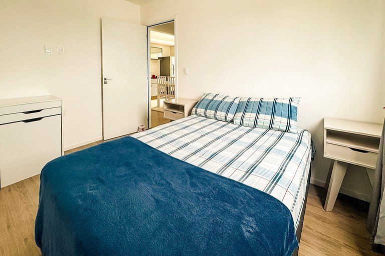 Apartamento com Piscina em Porto Belo