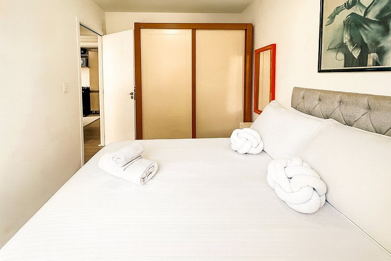 Apartamento com Piscina e Jacuzzi em Porto Belo