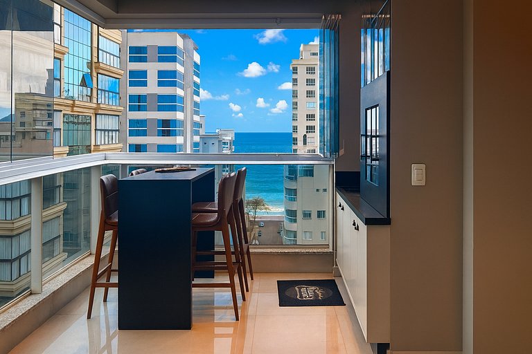 Apartamento Luxuoso Quadra Mar em Itapema