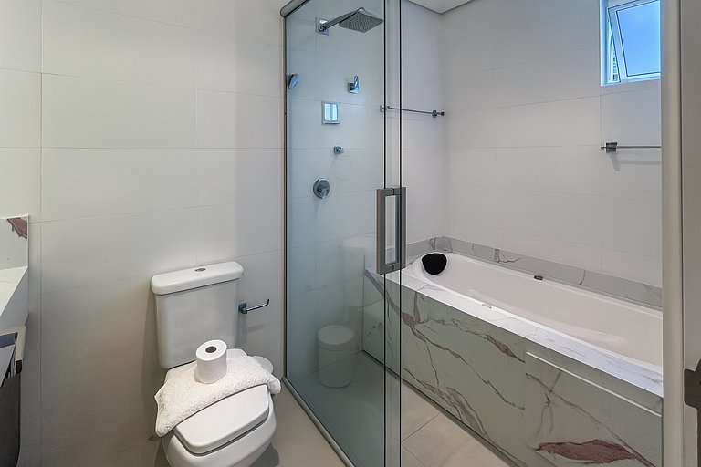 Apartamento Luxuoso Quadra Mar em Itapema