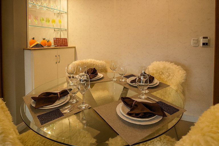 Apto ao lado da Rua Torta | Faça tudo a pé