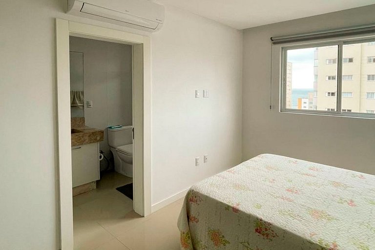 Apartamento Luxuoso 400 m do Mar em Itapema