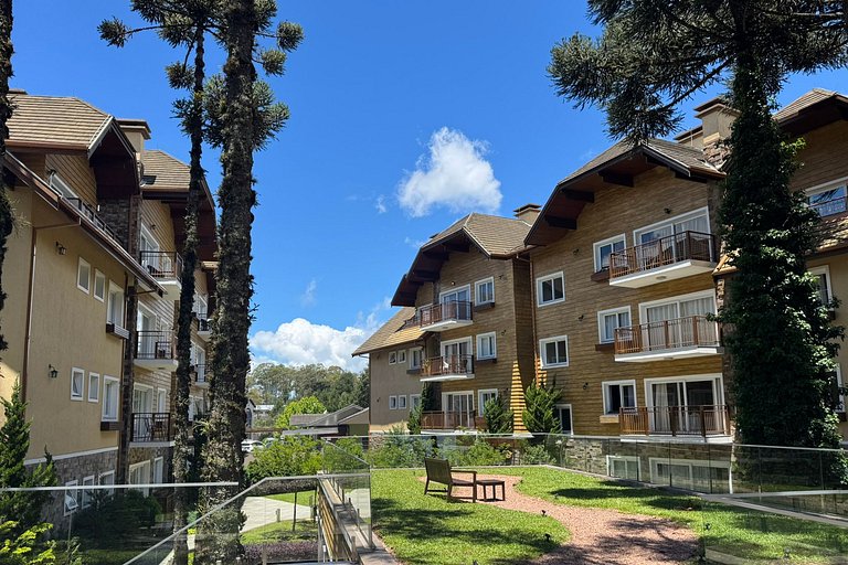 Apartamento com Piscina e Jacuzzi em Gramado