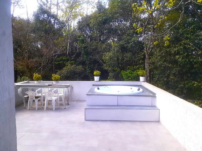 Casa Luxuosa com Hidromassagem em Gramado