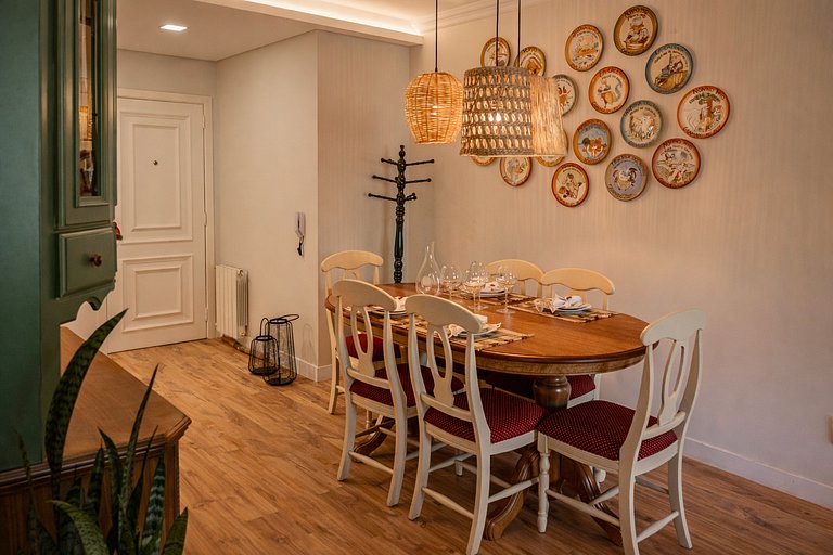 Apto na Rua Coberta com lareira | Faça Tudo a Pé