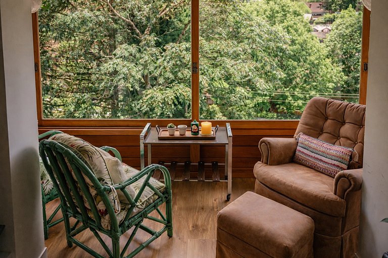 Apto na Rua Coberta com lareira | Faça Tudo a Pé