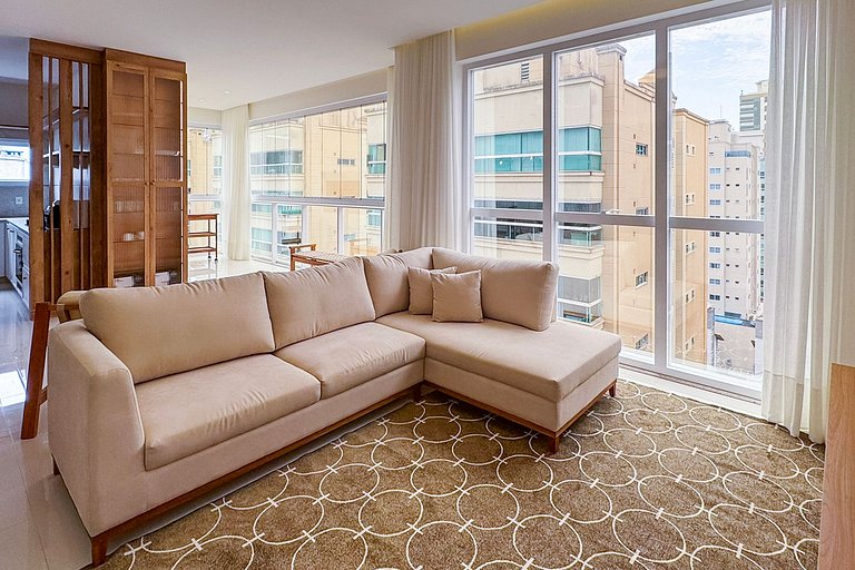 Apartamento 300 Metros do Mar em Itapema