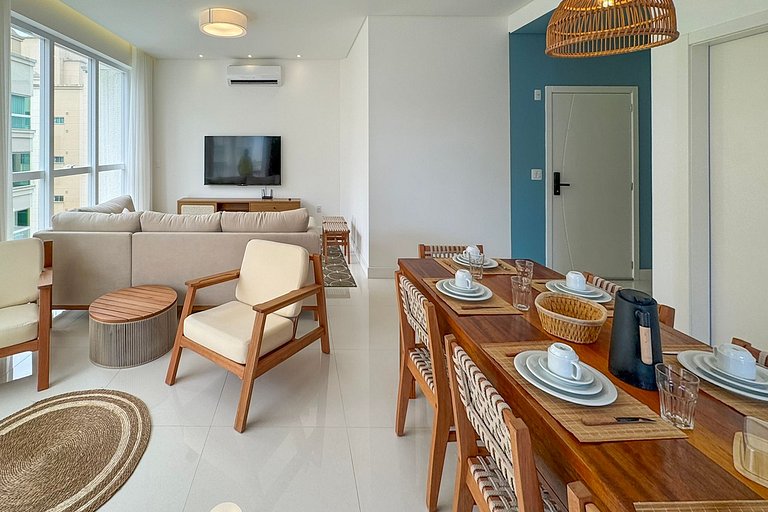 Apartamento 300 Metros do Mar em Itapema