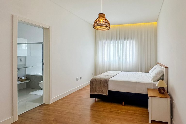 Apartamento 300 Metros do Mar em Itapema
