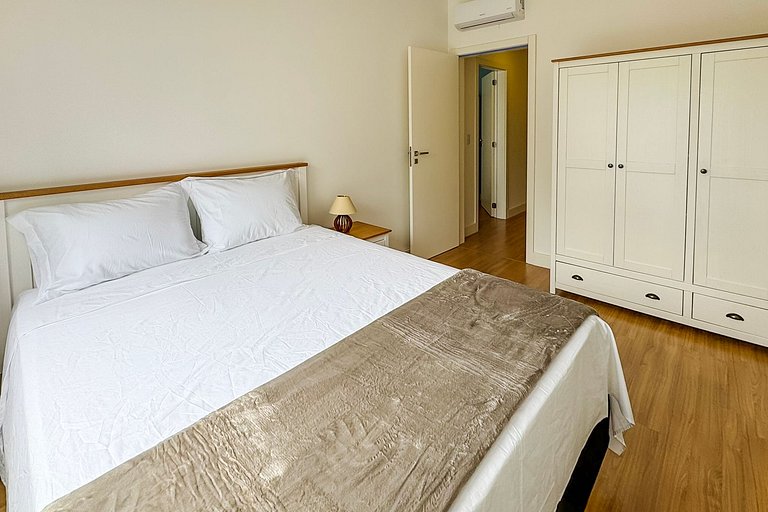 Apartamento 300 Metros do Mar em Itapema