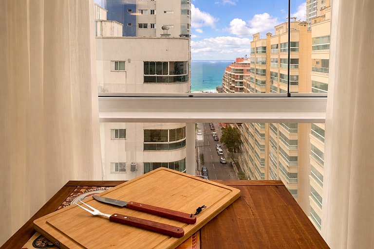 Apartamento 300 Metros do Mar em Itapema