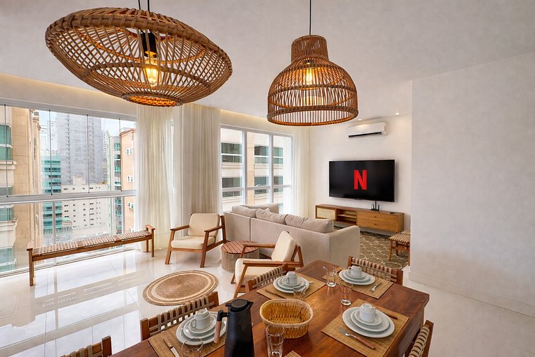 Apartamento 300 Metros do Mar em Itapema