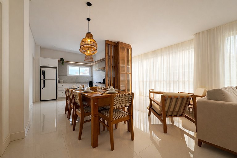 Apartamento 300 Metros do Mar em Itapema