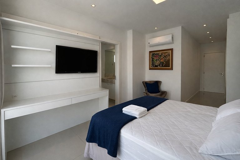 Apartamento Luxuoso 400 m do Mar em Itapema