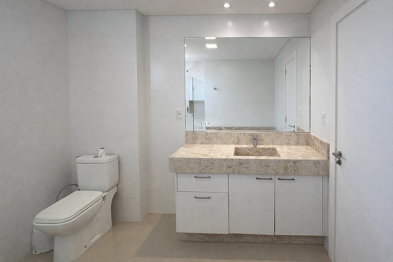 Apartamento Luxuoso 400 m do Mar em Itapema