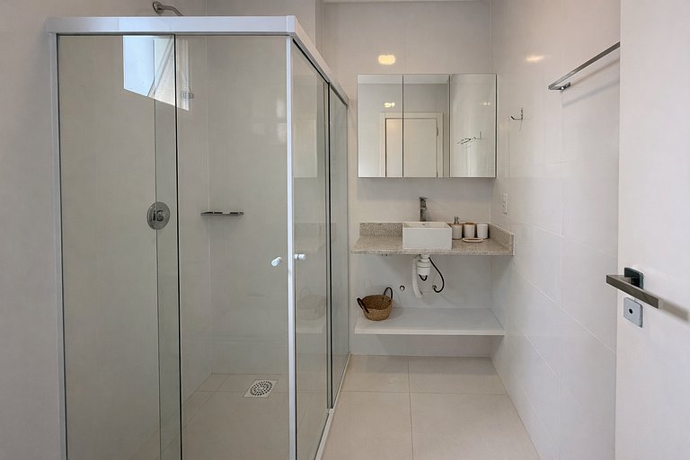 Apartamento 300 Metros do Mar em Itapema