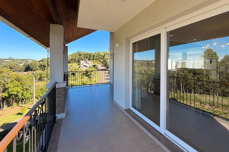 Casa no Vale das Colinas com lareira e conforto