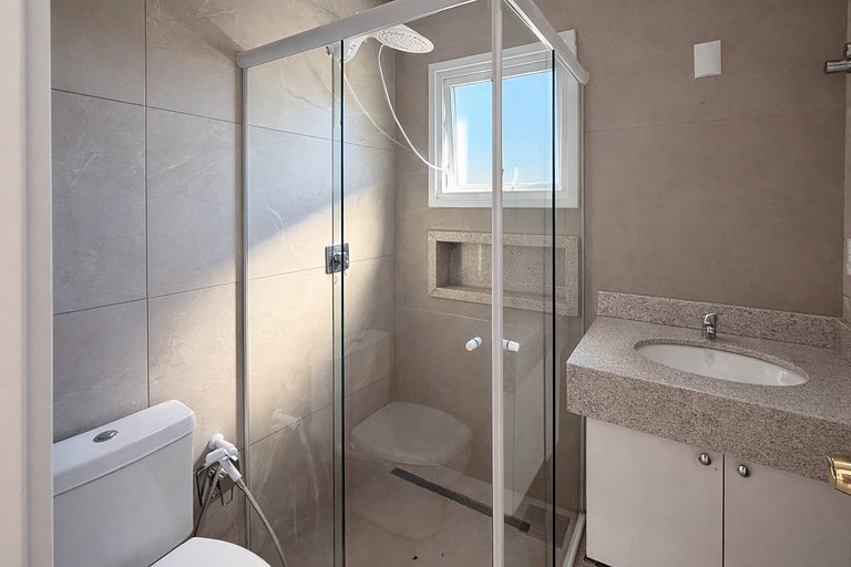 Casa no Vale das Colinas com lareira e conforto