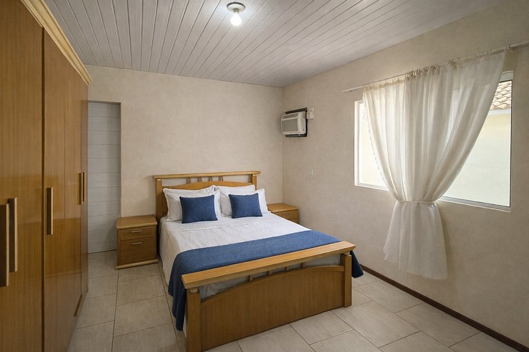 Apartamento 450 m da Praia em Porto Belo