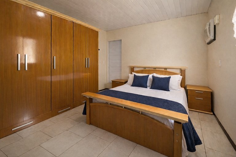 Apartamento 450 m da Praia em Porto Belo